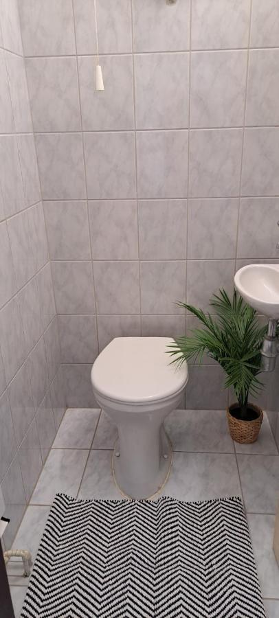 Babi Apartmanhaz Gyenesdiás Екстериор снимка