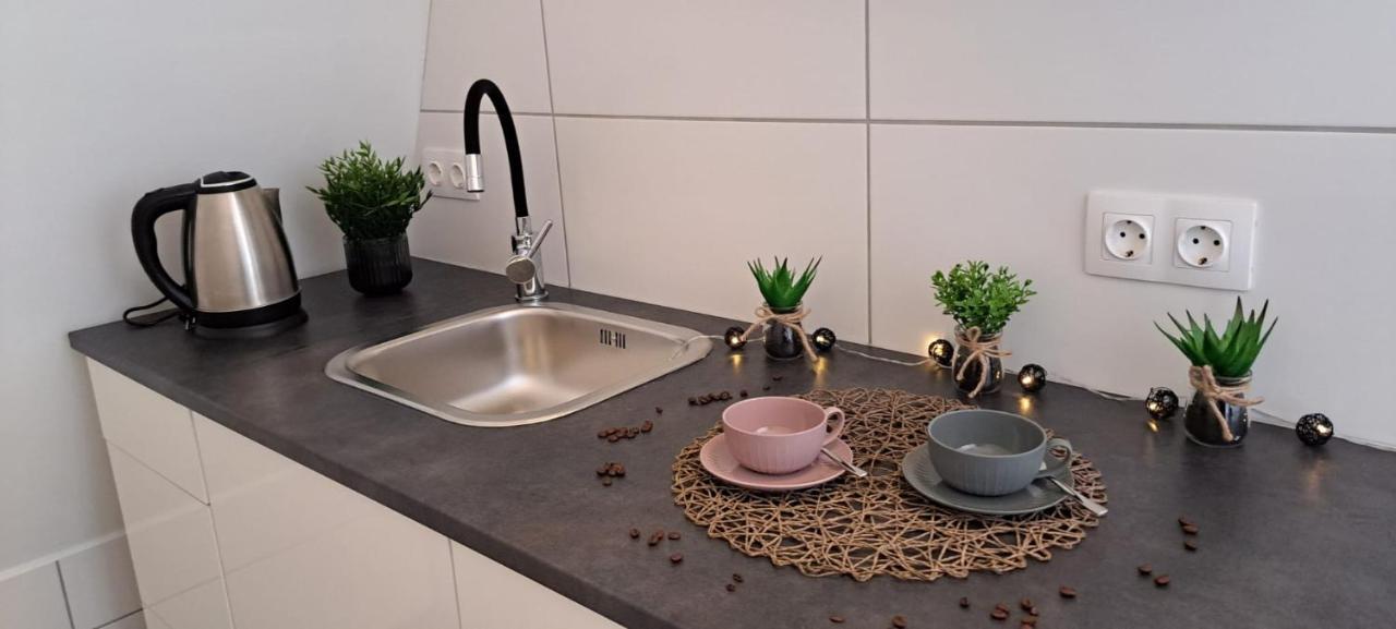 Babi Apartmanhaz Gyenesdiás Екстериор снимка